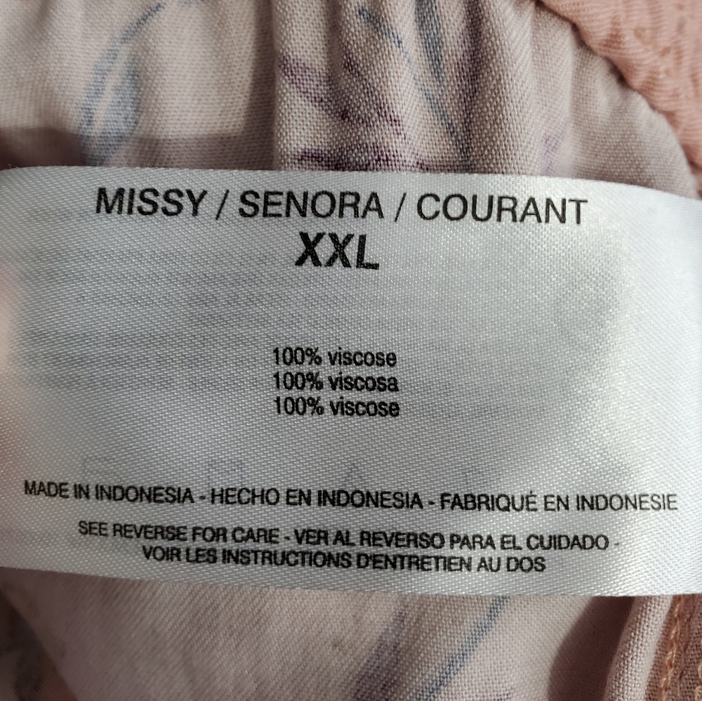 Jessica Simpson Floral Knit Cropped Pants/Capris - Picture 11 of 13